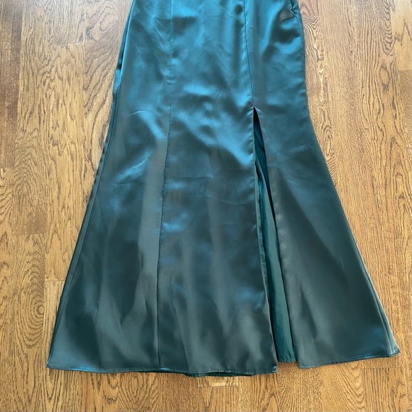 AMSALE KAIA Gown Hunter Green FLUID SATION One Shoulder Size 6 - Picture 8 of 11